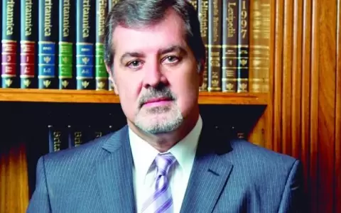 Refinanciaciones e intervenci�n quitan sue�o a banqueros