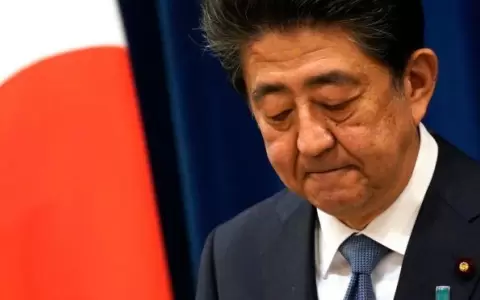 Shinzo Abe, el primer ministro de Jap�n, renuncia a su cargo