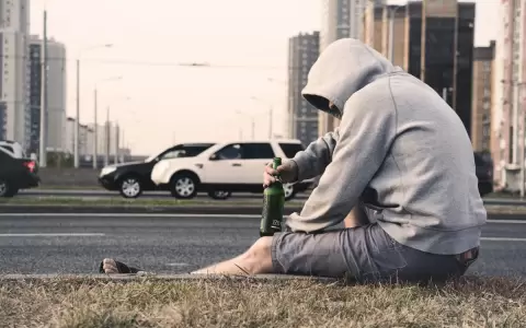 Aprueban intervenci�n policial por consumo de bebidas alcoh�licas en la calle