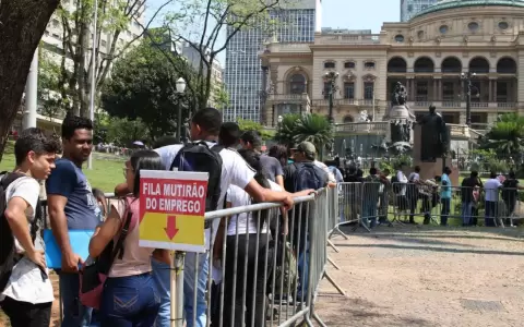 Brasil suma casi 13 millones de desempleados