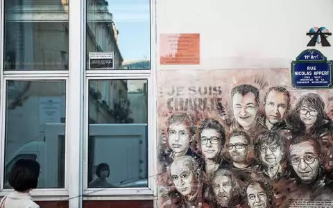 Inicia en Francia juicio por ataques terroristas contra Charlie Hebdo