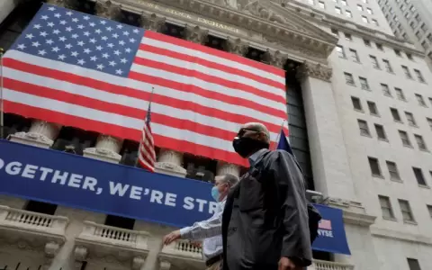 Descontrolado tren de Wall Street se descarril�