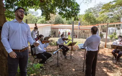 Concierto en el INERAM: La m�sica que alivia en los momentos dif�ciles