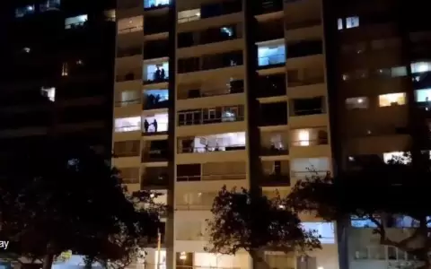 Cacerolazos en Lima contra el juicio pol�tico para destituir a Mart�n Vizcarra