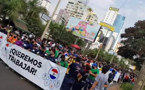 Proponen testeos r�pidos y �pasaporte sanitario� para apertura de puente en CDE