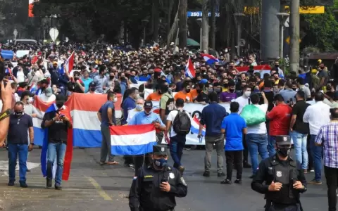 El Este se manifiesta y exige apertura de puente