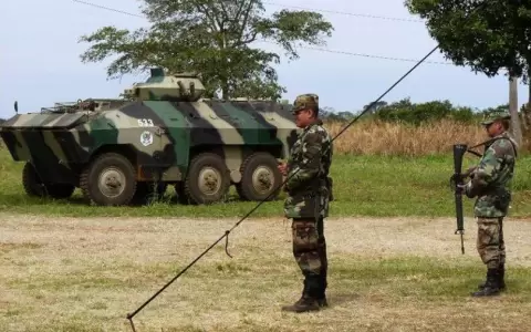 Ej�rcito aumenta presencia militar con blindados en Concepci�n