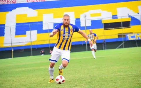 Isidro Pitta jugar� el Clausura y la Copa Libertadores con Olimpia