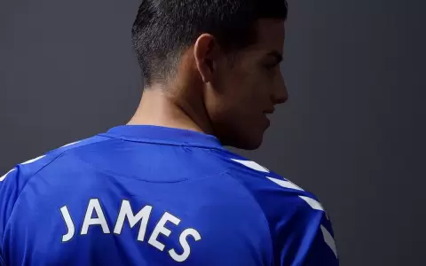 Everton oficializ� la contrataci�n de James Rodr�guez