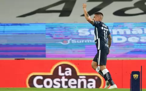 Juan Manuel Iturbe marca un golazo en la victoria de Pumas