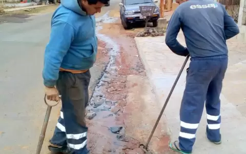 Essap cambia tuber�as en el barrio Sant�sima Trinidad