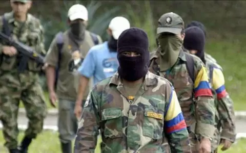 Miembros de las FARC.