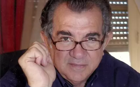 Se necesita refundar la ANR dice intelectual colorado