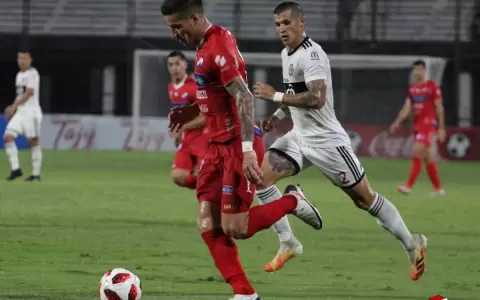 Olimpia y Nacional comienzan el Clausura con un vibrante empate
