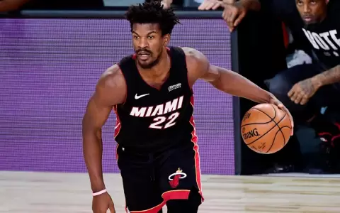 Miami Heat pone en suspenso la serie gracias a indomable Butler