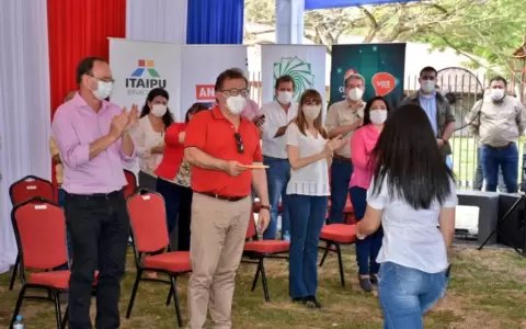 Nicanor Duarte Frutos y Juan Afara critican imposici�n de ideas en Concordia