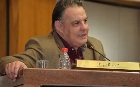 Richer desmiente pacto de la izquierda con el gobierno por campesinos