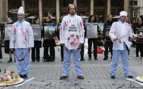 Ins�lita pelea entre veganos y carniceros en Argentina