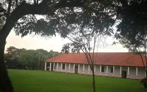 �El jefe estaba muy orgulloso de su antigua iglesia...�
