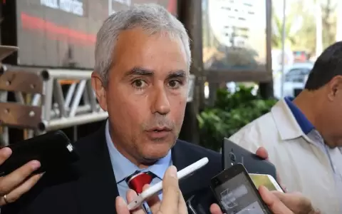 Partido Comunista y P-mas piden p�rdida de investidura de Fidel Zavala