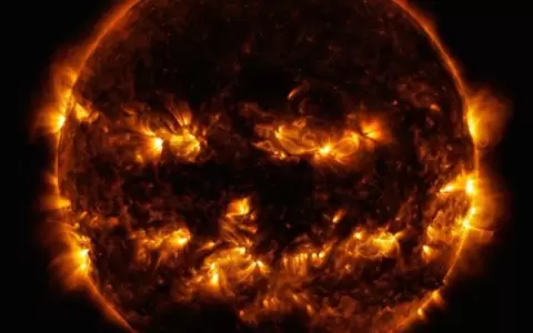 La NASA lanz� afiches de Halloween en el espacio