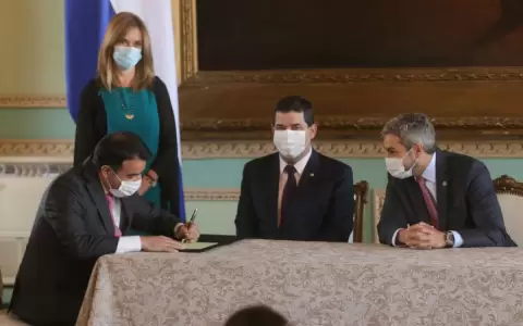 Nuevo titular de Hacienda adelant� que aguinaldo se pagar� la primera semana de diciembre