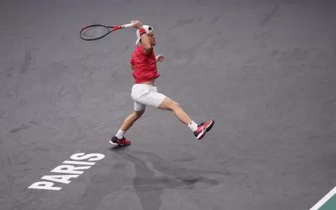 Masters 1.000 de Par�s: Victoria de Diego Schwartzman con dedicatoria para Diego Maradona