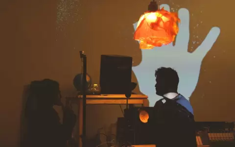 Domar el silencio: �Otra mano�, corto-documental de Agu Netto