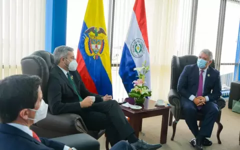 Abdo Ben�tez salud� a nuevo presidente de Bolivia y se reuni� con Duque en La Paz
