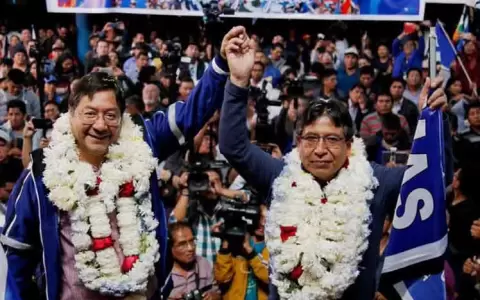 Luis Arce asume el gobierno de Bolivia en medio de una tensa vigilia
