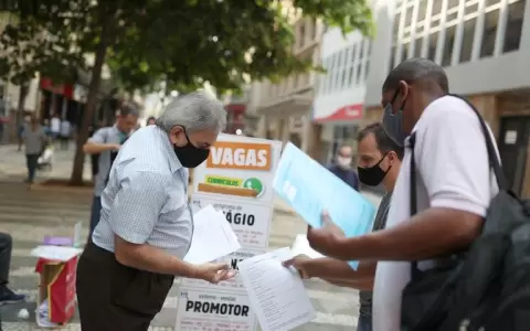 R�cord de desempleo en Brasil: hay m�s de 14 millones de personas sin trabajo