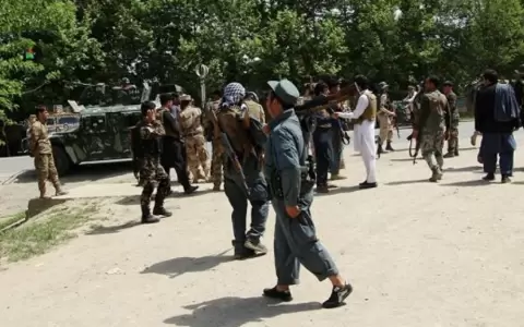 M�ltiples ataques talibanes en Afganist�n