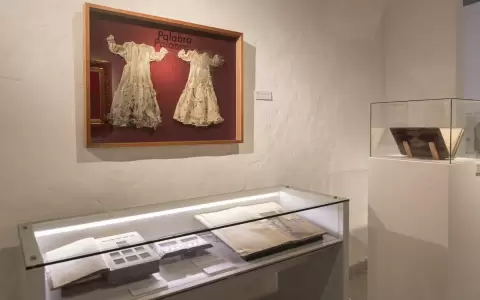 Puesta en suspenso: en torno a la muestra �Palabra� de Osvaldo Salerno