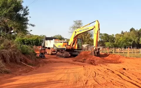 Siguen los trabajos para nuevos asfaltados en San Pedro y Caaguaz�