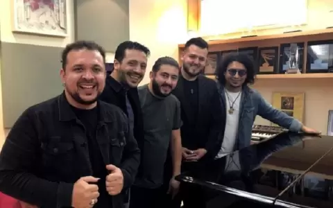 El grupo Tierra Adentro en la entrega del Latin Grammy