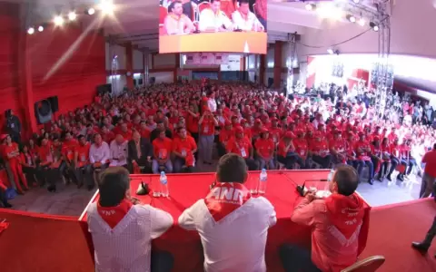 Cupos en Itaip� o camionetas del a�o, moneda de cambio por votos para Convencion