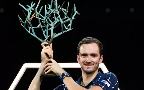 Daniil Medvedev es el nuevo campe�n del Masters 1.000 de Par�s