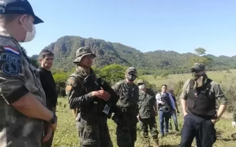 Vel�zquez se envalentona y amenaza al EPP con �aniquilamiento total�