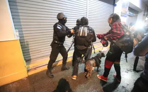 Guatemala: Vicepresidente exige investigar "uso excesivo de fuerza policial" en protestas