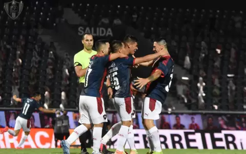 Cerro Porte�o vence a General D�az y llega puntero invicto al cl�sico