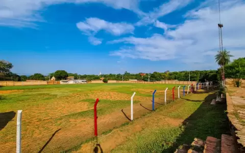 Benefician al Estadio del Club Uni�n Paraguaya de Aregu� con moderna infraestructura