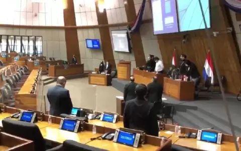 C�mara de Diputados hizo minuto de silencio por sanci�n de la ley del aborto en Argentina