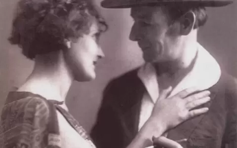 La imposible ausente: biograf�a de Josefina Pl� (III)
