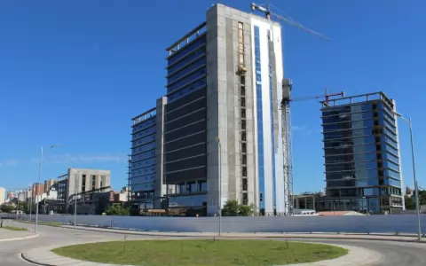 Nuevas oficinas estatales con avance de 78%