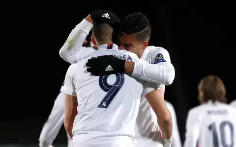 Madrid supera al Monchengladbach y clasifica como primero del grupo
