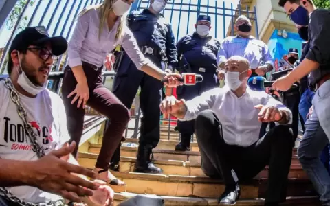 Aprueban impuestos al cigarrillo y bebidas alcoh�licas para fondear FONARESS