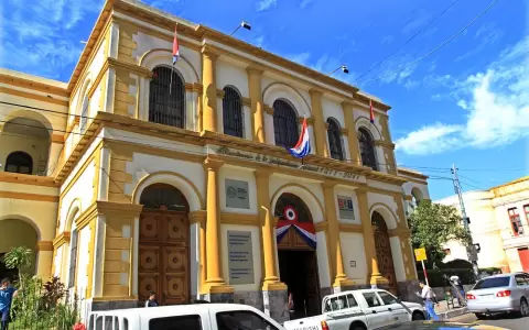 Mejoran recaudaciones de impuestos