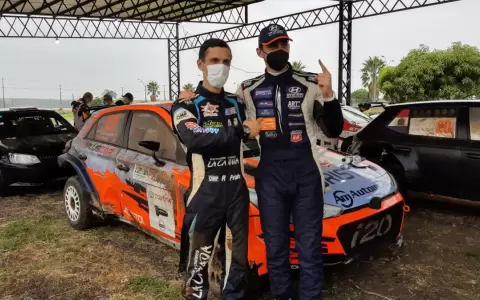 Diego Dom�nguez Bejarano gana el rally de Carmen del Paran�