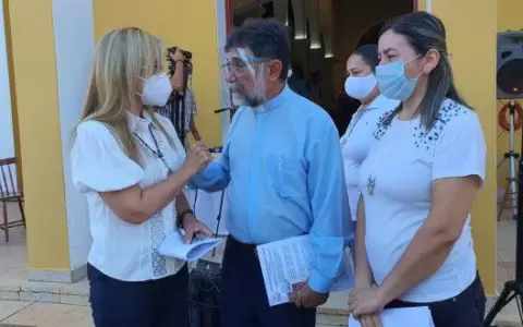 Iglesia conforma mesa de informaci�n para evitar intervenci�n de la Cruz Roja