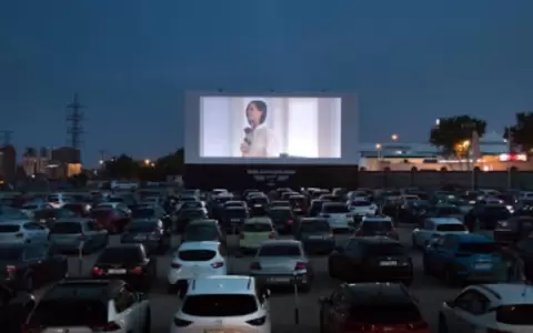 Estrenan filme paraguayo sobre Navidad en pandemia en autocine de la Costanera